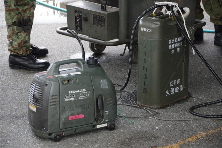 野外炊具2号(改)|発電機・燃料缶
